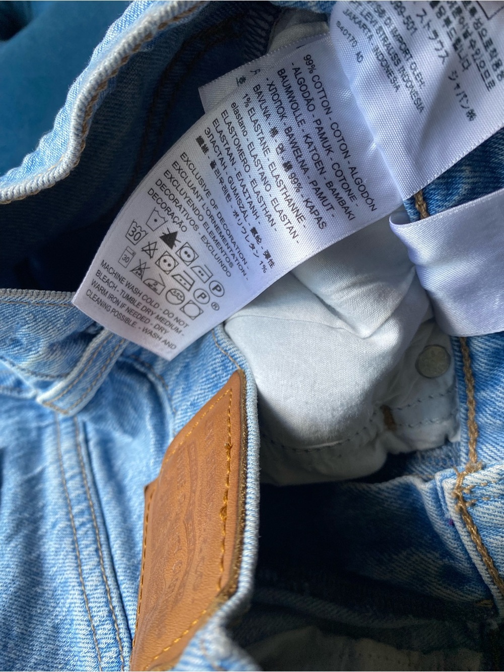 LEVIS FLARE JEANS - Picture 12 of 13